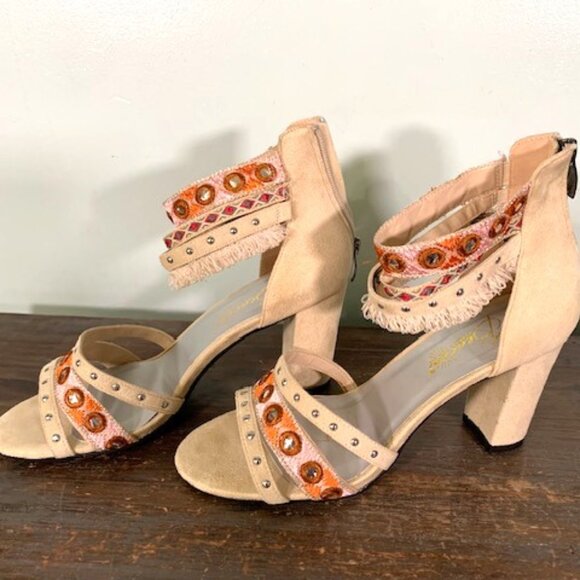 Beacon Fashion and Fit Sandals - Picture 2 of 9